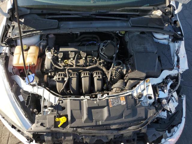 1FADP3E26FL355986 - 2015 FORD FOCUS S WHITE photo 11