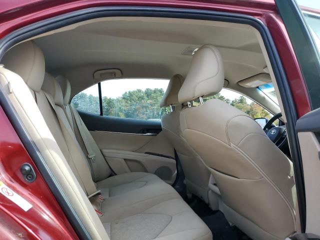 4T1B11HK6JU537110 - 2018 TOYOTA CAMRY L მუქწითელი ფოტო 10