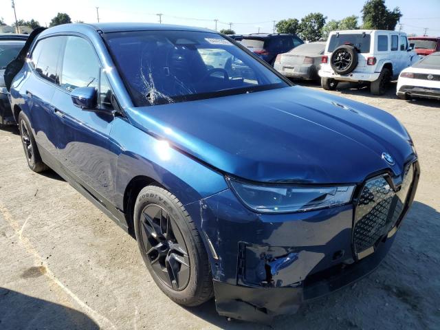 WB523CF02RCP98985 - 2024 BMW IX XDRIVE50 أزرق صورة 4