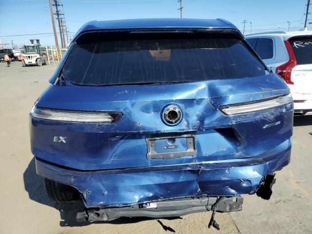 WB523CF02RCP98985 - 2024 BMW IX XDRIVE50 أزرق صورة 6