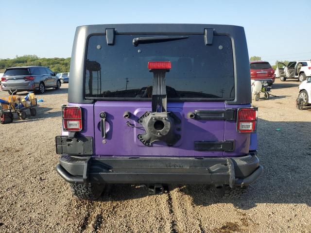 1C4HJWEG2HL650757 - 2017 JEEP WRANGLER U SAHARA 紫色 照片 6