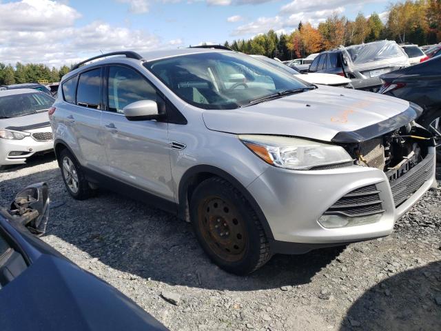 1FMCU9G97FUC83505 - 2015 FORD ESCAPE SE ვერცხლისფერი ფოტო 4