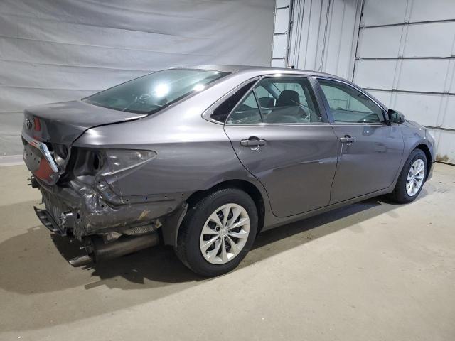 4T4BF1FK2GR562914 - 2016 TOYOTA CAMRY LE GRAY photo 3