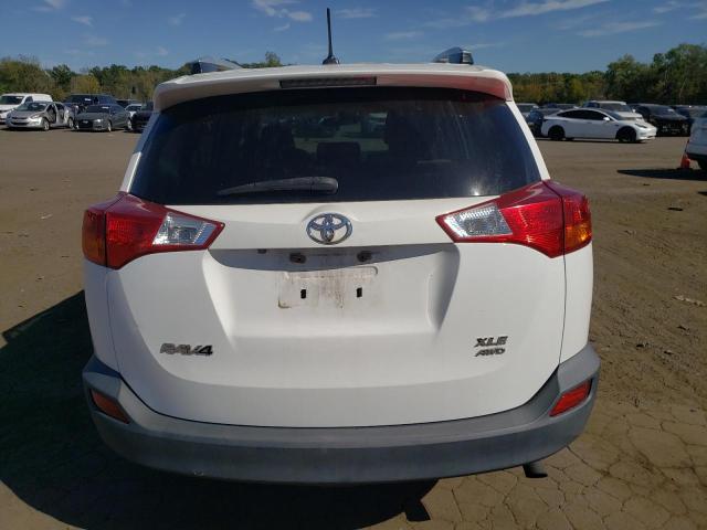 2T3RFREVXEW174949 - 2014 TOYOTA RAV4 XLE WHITE photo 6