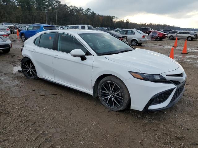 4T1T11AKXPU831777 - 2023 TOYOTA CAMRY SE NIGHT SHADE WHITE photo 4