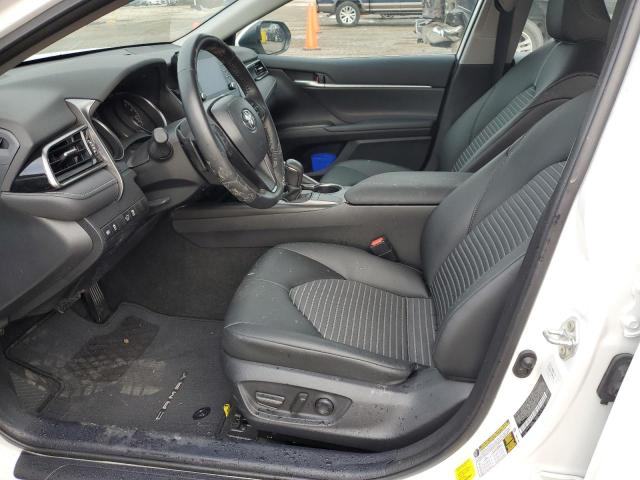 4T1T11AKXPU831777 - 2023 TOYOTA CAMRY SE NIGHT SHADE WHITE photo 7