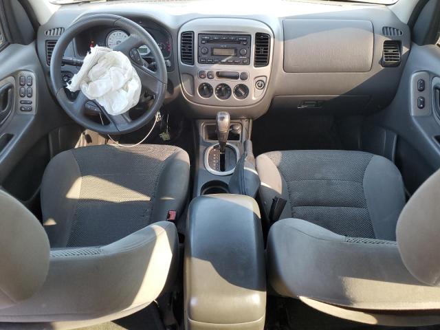 1FMYU03135KA15501 - 2005 FORD ESCAPE XLT BLUE photo 8