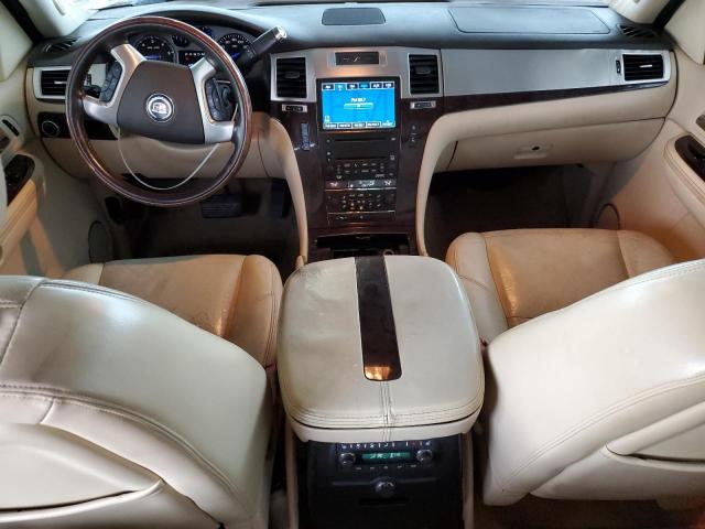 1GYFK63858R114232 - 2008 CADILLAC ESCALADE LUXURY Blanco foto 8