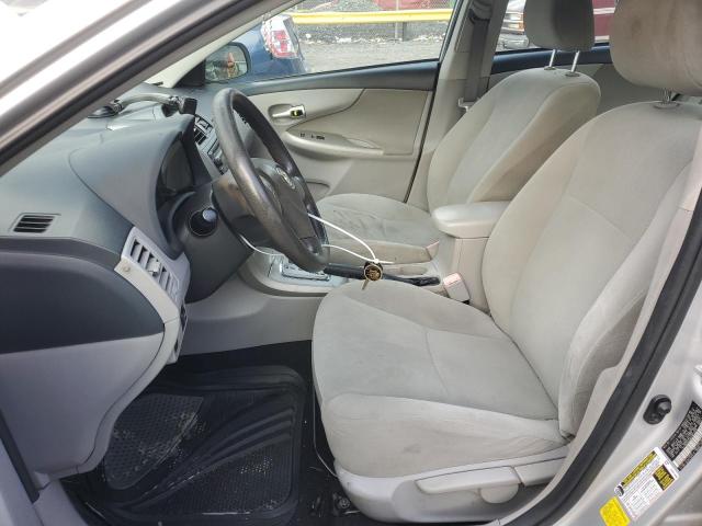 2T1BU4EE9CC853659 - 2012 TOYOTA COROLLA BASE Silber Foto 14