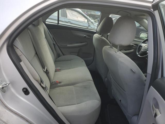 2T1BU4EE9CC853659 - 2012 TOYOTA COROLLA BASE Silber Foto 20