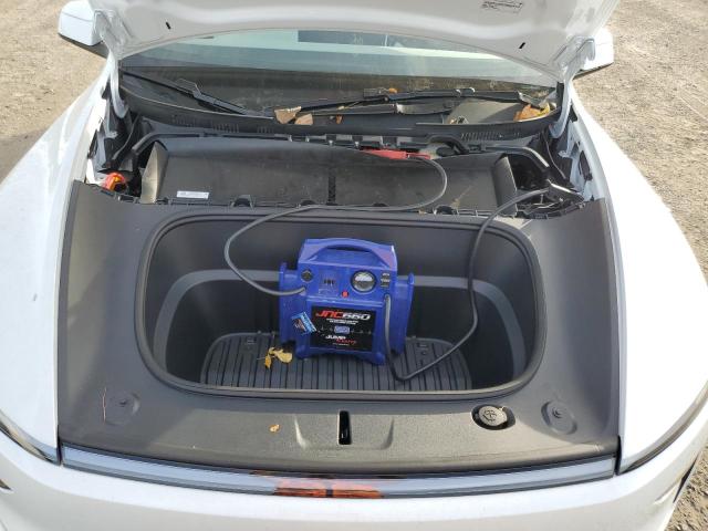 7SAYGDEE5TF410036 - 2026 TESLA MODEL Y WHITE photo 11