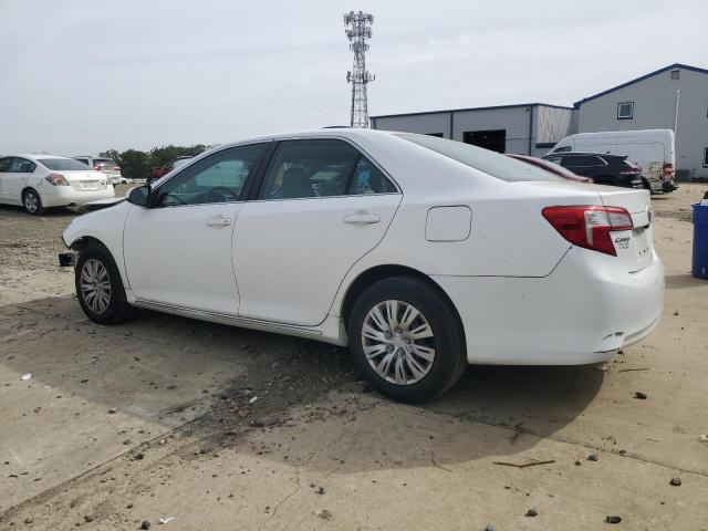 4T1BF1FK9CU512533 - 2012 TOYOTA CAMRY BASE WHITE photo 2