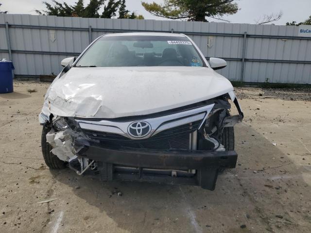 4T1BF1FK9CU512533 - 2012 TOYOTA CAMRY BASE WHITE photo 5