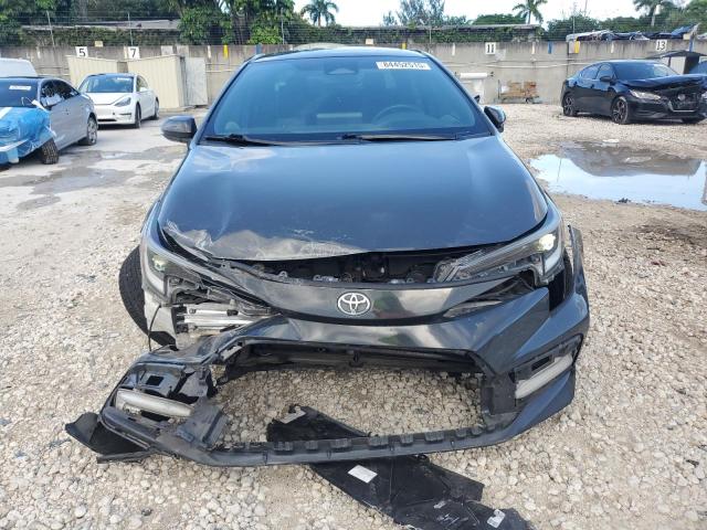 5YFP4MCE4PP141025 - 2023 TOYOTA COROLLA SE Szary zdjęcie 5