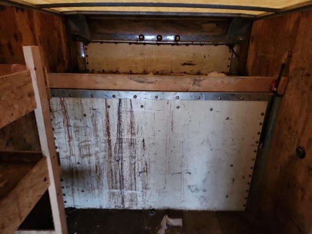 1GBJG31U741221909 - 2004 CHEVROLET EXPRESS COMMERCIAL C RED photo 11