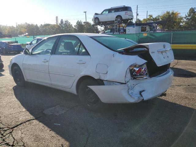 4T1BE32K25U022216 - 2005 TOYOTA CAMRY LE WHITE photo 2