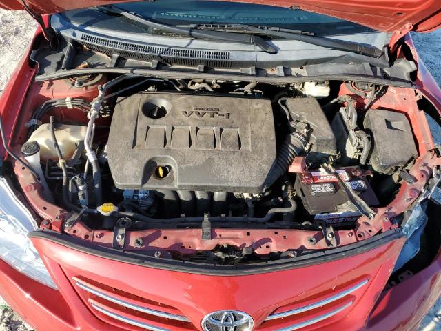 2T1BU4EE7DC978726 - 2013 TOYOTA COROLLA BASE RED photo 11