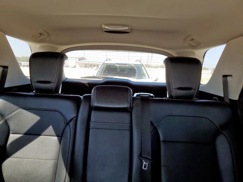 4JGDA5JBXFA618002 - 2015 MERCEDES-BENZ ML 350 WHITE photo 10