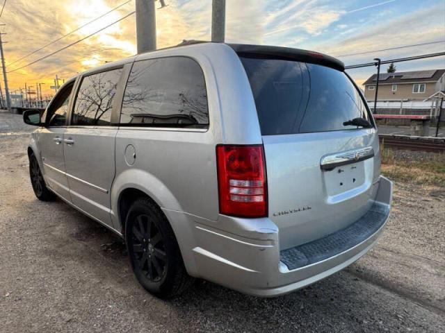 2A8HR54199R676516 - 2009 CHRYSLER TOWN & COU TOURING GRAY photo 3