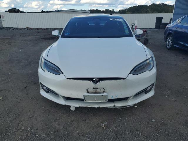 5YJSA1E23LF385257 - 2020 TESLA MODEL S WHITE photo 5