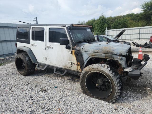 1C4BJWDG2GL122853 - 2016 JEEP WRANGLER U SPORT 白色 照片 4