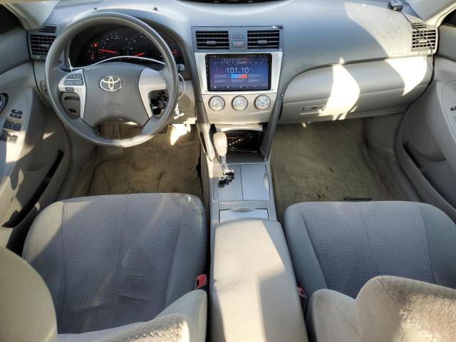 4T1BF3EK4AU042552 - 2010 TOYOTA CAMRY BASE SILVER photo 8