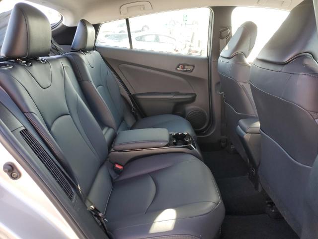 JTDKARFP3K3106992 - 2019 TOYOTA PRIUS PRIM 银色 照片 10