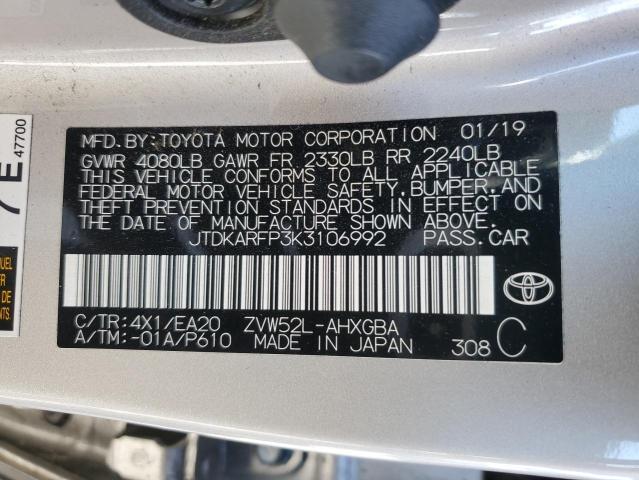 JTDKARFP3K3106992 - 2019 TOYOTA PRIUS PRIM 银色 照片 13