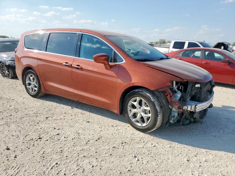 2C4RC1FG0JR155146 - 2018 CHRYSLER PACIFICA TOURING PLUS Նարնջագույն լուսանկար 4