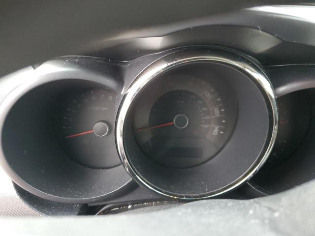 KNDJT2A20B7718472 - 2011 KIA SOUL + WHITE photo 9
