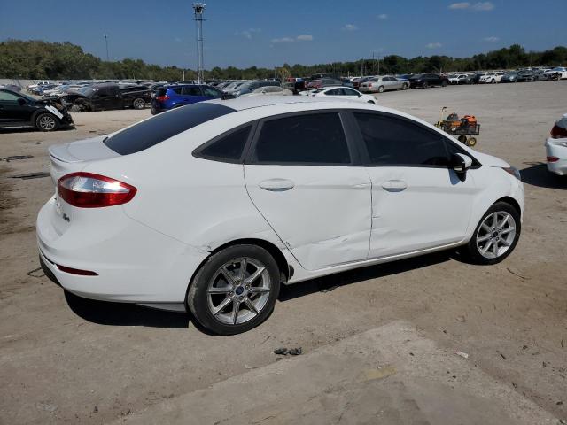 3FADP4BJ5KM143171 - 2019 FORD FIESTA SE 白色 照片 3