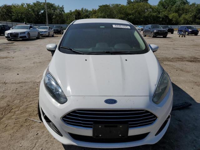 3FADP4BJ5KM143171 - 2019 FORD FIESTA SE 白色 照片 5