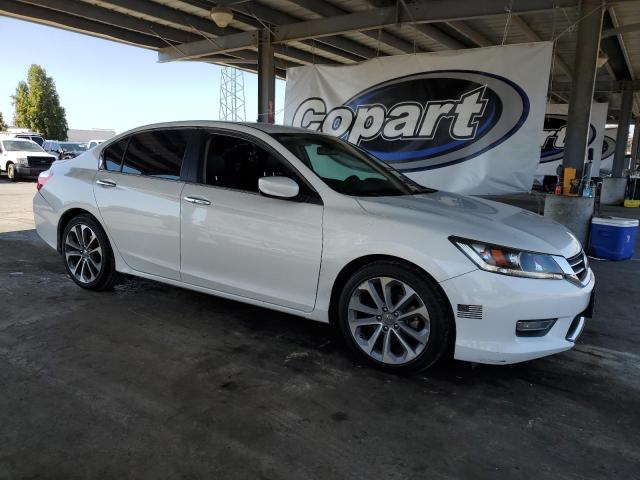 1HGCR2F54DA209213 - 2013 HONDA ACCORD SPORT WHITE photo 4