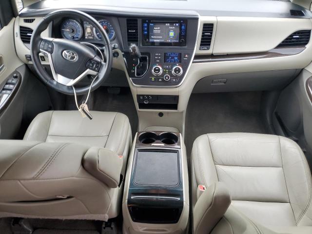 5TDYK3DC2FS677219 - 2015 TOYOTA SIENNA XLE WHITE photo 8