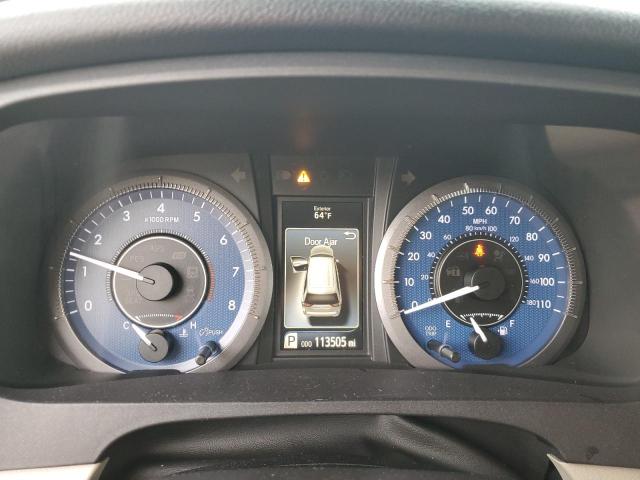 5TDYK3DC2FS677219 - 2015 TOYOTA SIENNA XLE WHITE photo 9