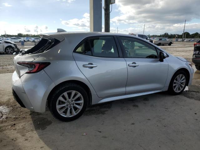 JTND4MBE0P3200225 - 2023 TOYOTA COROLLA SE SILVER photo 3
