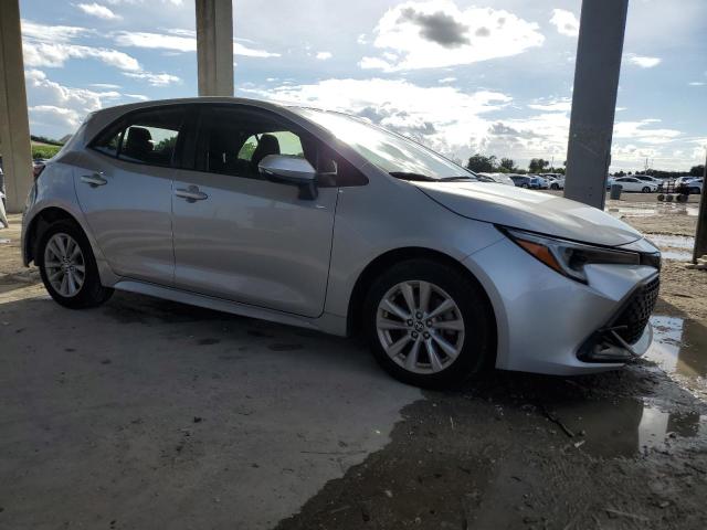 JTND4MBE0P3200225 - 2023 TOYOTA COROLLA SE SILVER photo 4