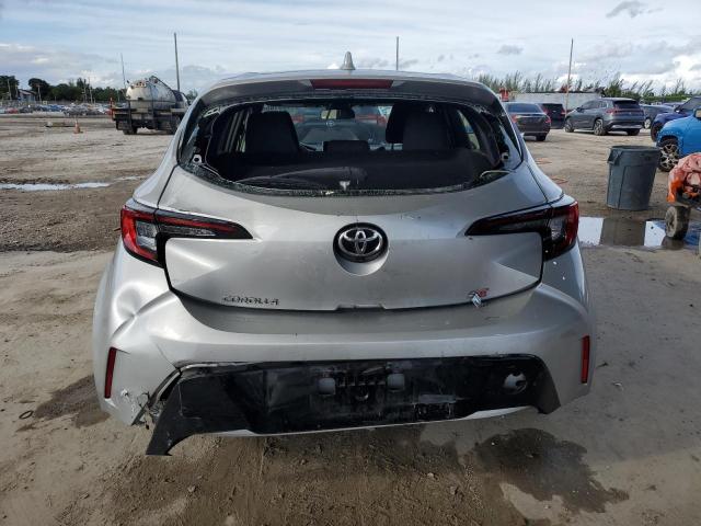 JTND4MBE0P3200225 - 2023 TOYOTA COROLLA SE SILVER photo 6