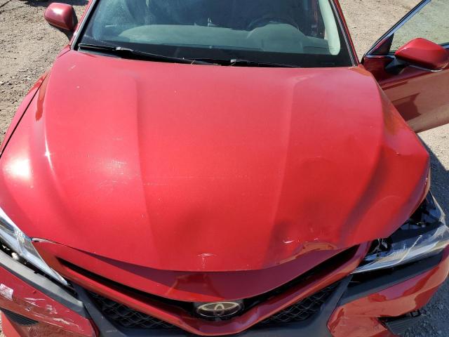 4T1B11HK5KU242145 - 2019 TOYOTA CAMRY L RED photo 11