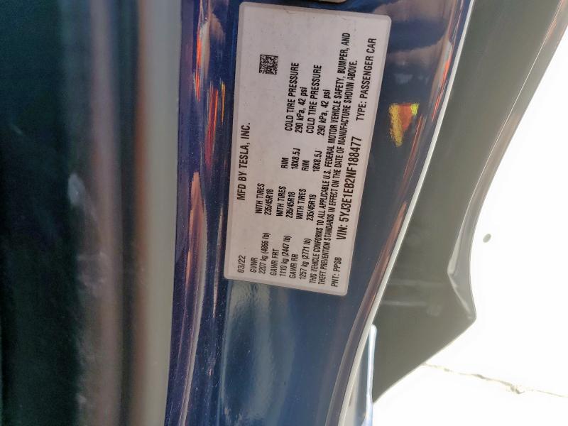 5YJ3E1EB2NF188477 - 2022 TESLA MODEL 3 Bleu photo 12