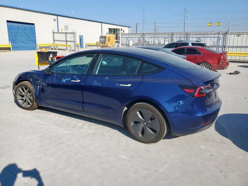 5YJ3E1EB2NF188477 - 2022 TESLA MODEL 3 Bleu photo 2