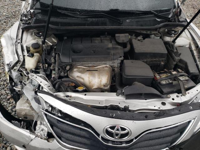 4T1BF3EK4BU613961 - 2011 TOYOTA CAMRY BASE SILVER photo 11