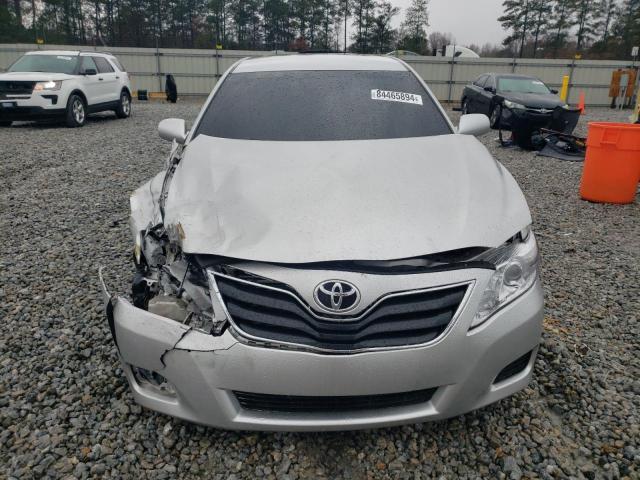 4T1BF3EK4BU613961 - 2011 TOYOTA CAMRY BASE SILVER photo 5