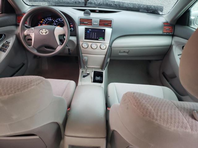 4T1BF3EK4BU613961 - 2011 TOYOTA CAMRY BASE SILVER photo 8