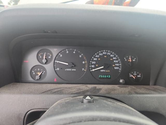 1J4GW48S82C105262 - 2002 JEEP GRAND CHER LAREDO Srebrny zdjęcie 9