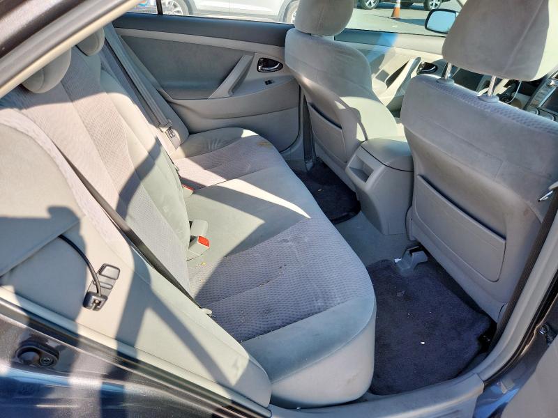 4T4BF3EK0BR112846 - 2011 TOYOTA CAMRY BASE GRAY photo 10