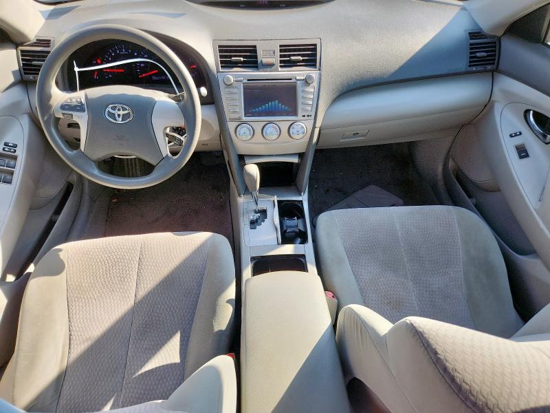 4T4BF3EK0BR112846 - 2011 TOYOTA CAMRY BASE GRAY photo 8