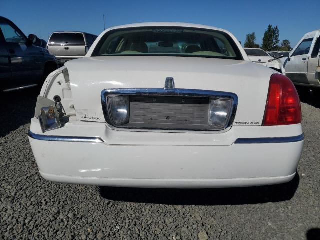 1LNHM81W77Y624779 - 2007 LINCOLN TOWN CAR SIGNATURE Blanc photo 6