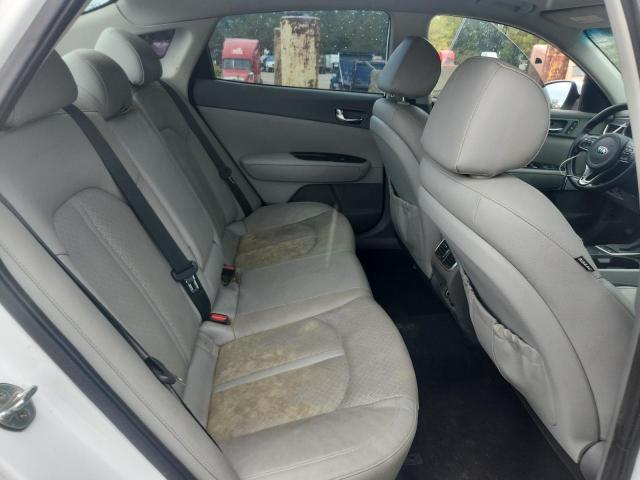 5XXGU4L31GG086668 - 2016 KIA OPTIMA EX WHITE photo 10
