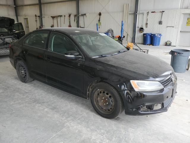 3VWD17AJ7EM402596 - 2014 VOLKSWAGEN JETTA SE BLACK photo 4